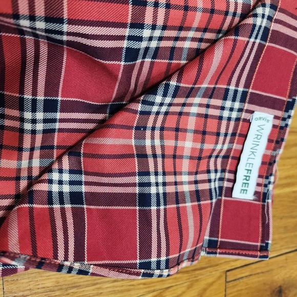 Orvis plaid button down wrinkles free - Picture 5 of 10